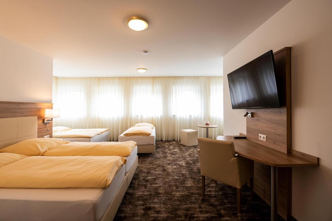 אהינגן Sternplatz Hotel מראה חיצוני תמונה