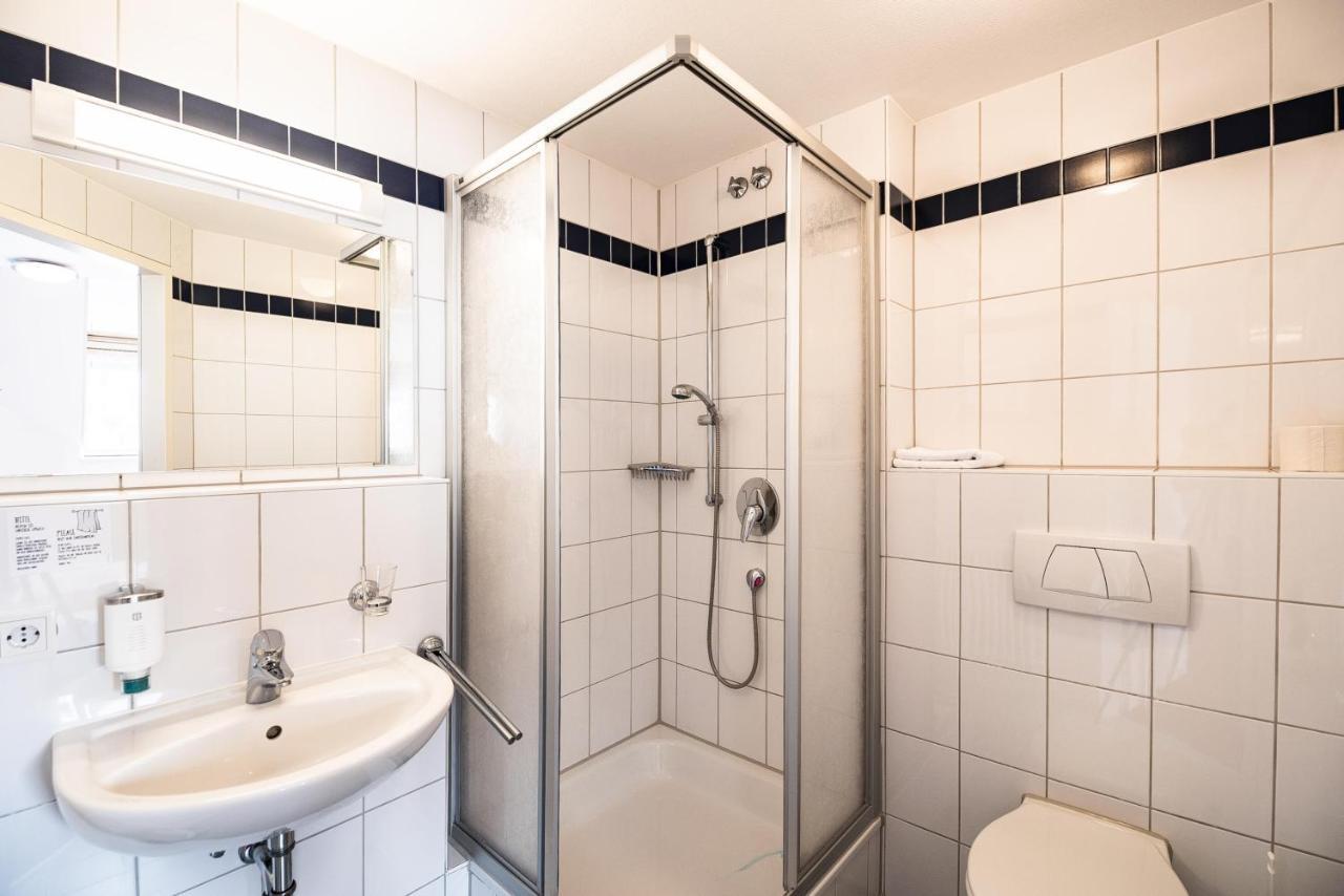 אהינגן Sternplatz Hotel מראה חיצוני תמונה