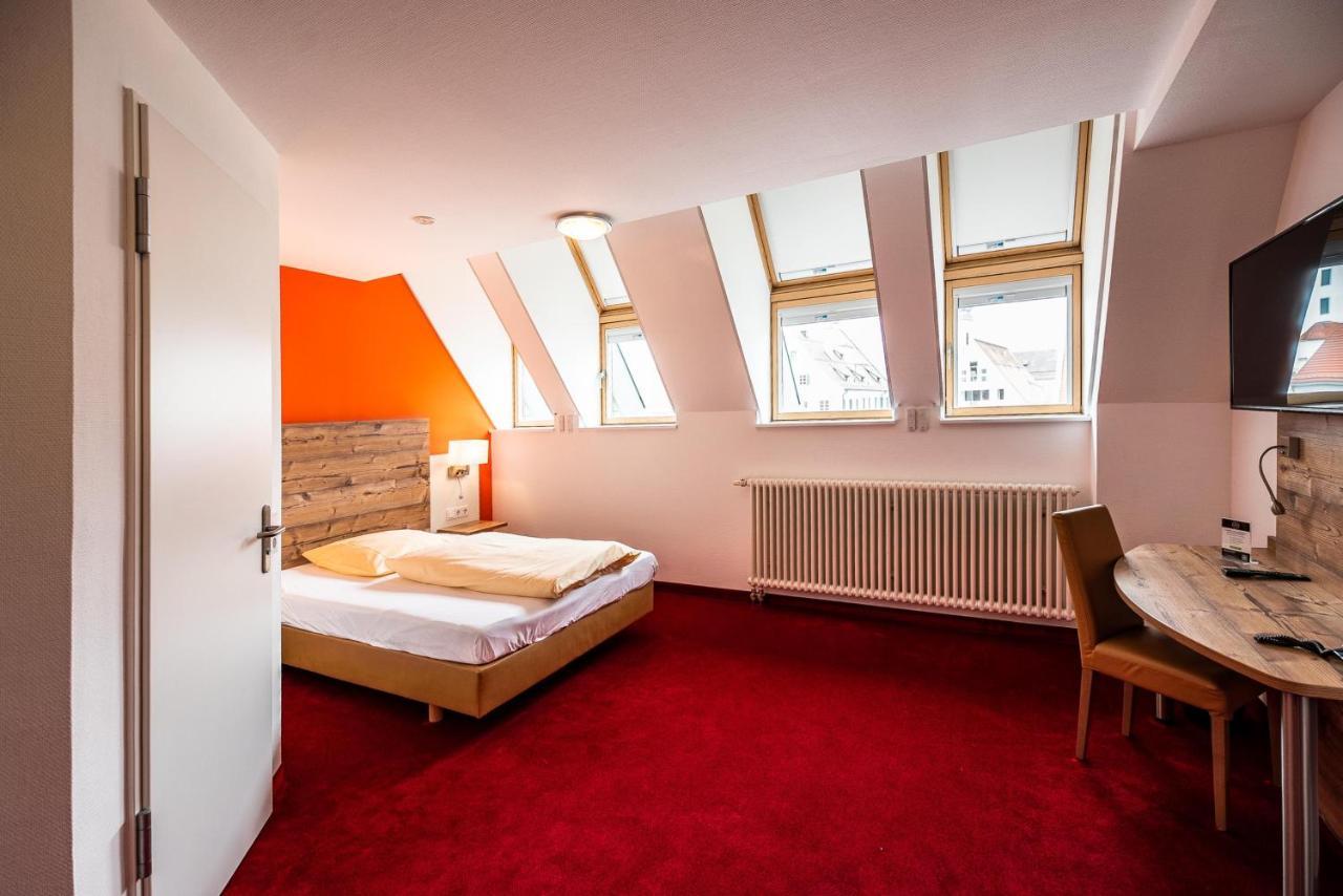 אהינגן Sternplatz Hotel מראה חיצוני תמונה