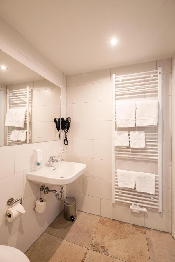 אהינגן Sternplatz Hotel מראה חיצוני תמונה