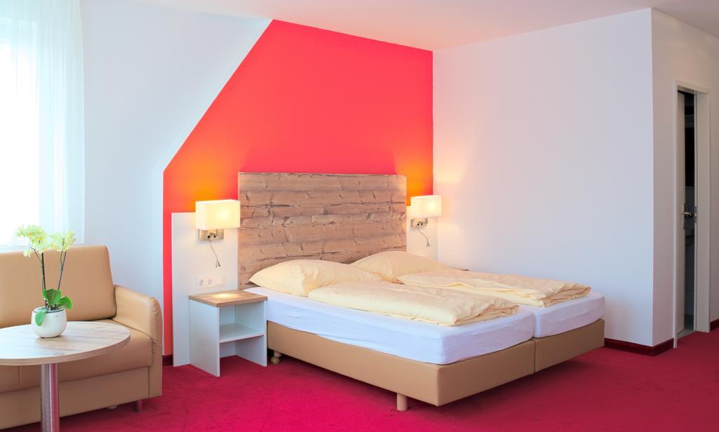 אהינגן Sternplatz Hotel מראה חיצוני תמונה