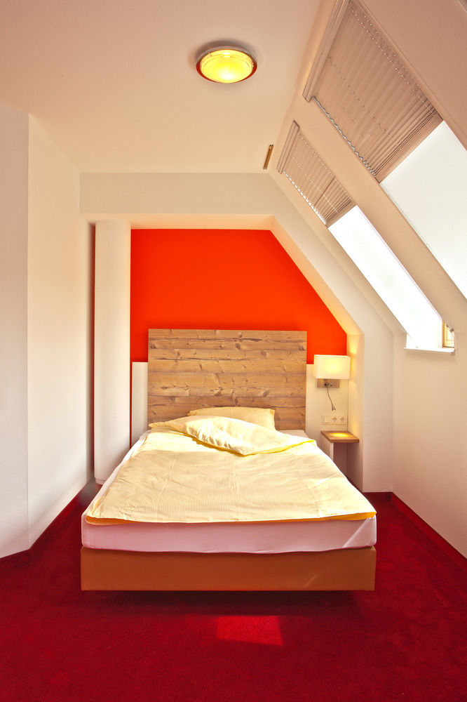 אהינגן Sternplatz Hotel מראה חיצוני תמונה